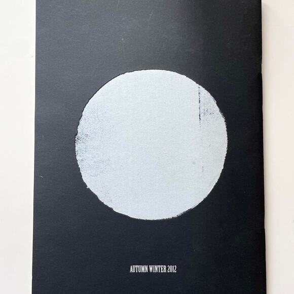 Y-3 Yohji Yamamoto AUTUMN WINTER 2012 collection catalog lookbook - Picture 5 of 5